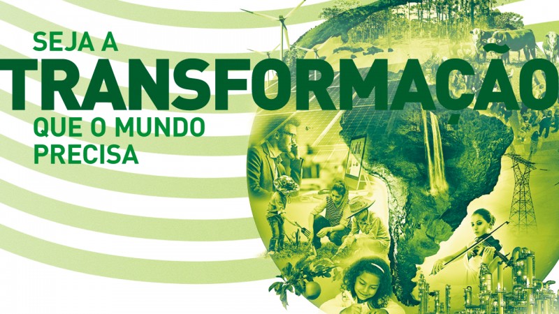 Globo verde com elementos que remetem às áreas dos cursos da Uergs e, ao lado, a inscrição Seja a Transformação que o mundo Precisa.