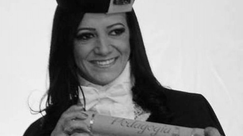 Priscila era formada em Pedagogia e especialista em Gestão do Currículo, e atualmente cursava outra especialização na Unidade.