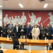 Entrega do Trofeu pelo Legislativo 