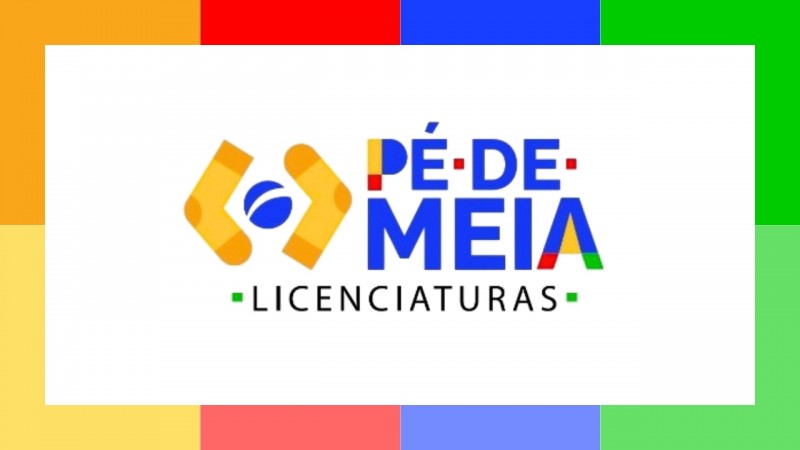 Imagem com fundo composto por 8 ret&acirc;ngulos nas cores amarelo, vermelho, azul e verde. Ao centro, um ret&acirc;ngulo branco e, sobre ele, o logo do programa P&eacute;-de-Meia - Licenciaturas, composto por dois p&eacute;s-de-meia na cor amarela paralelos e un globo azul no centro.